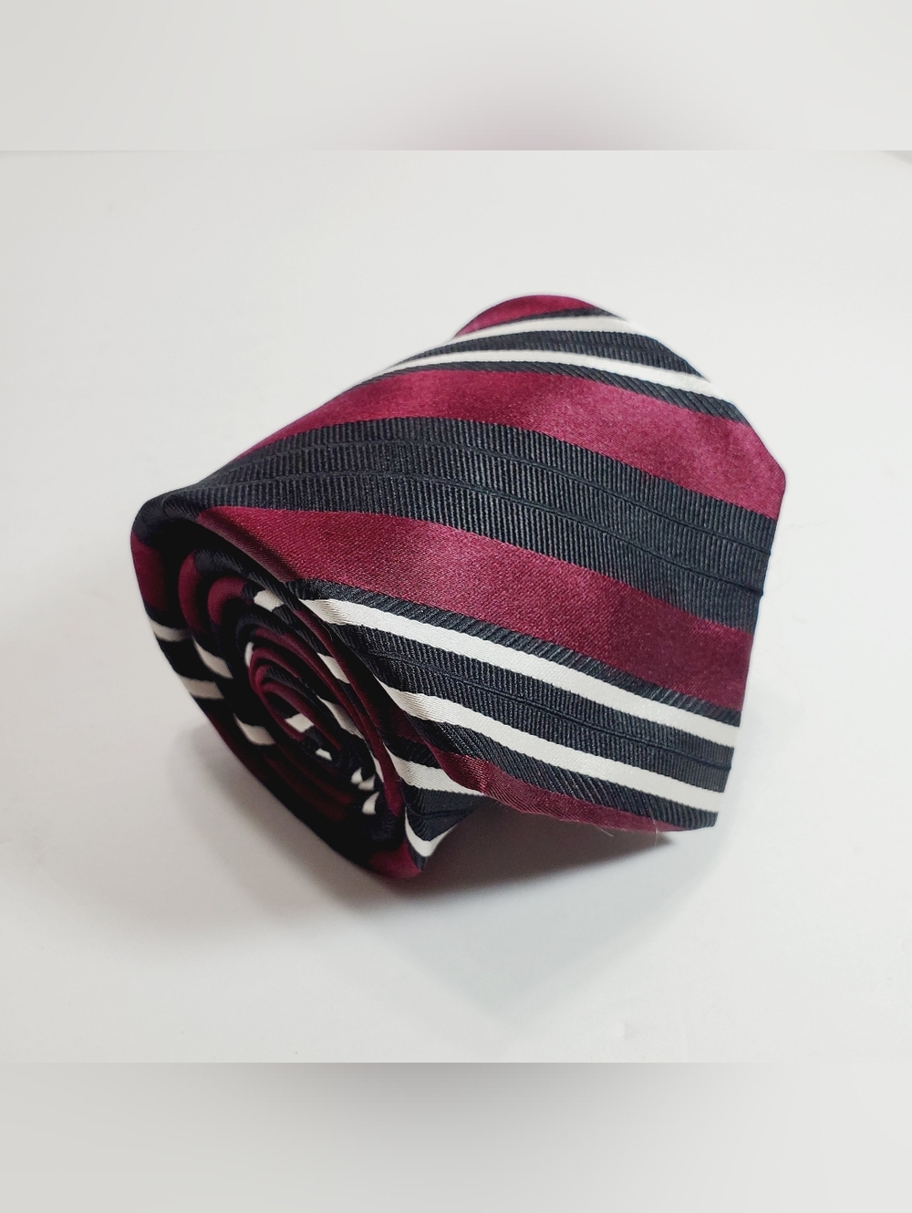 Chaps Purple & Black Stripe Pattern  Men's Silk Neck Tie Jacquard Fabric